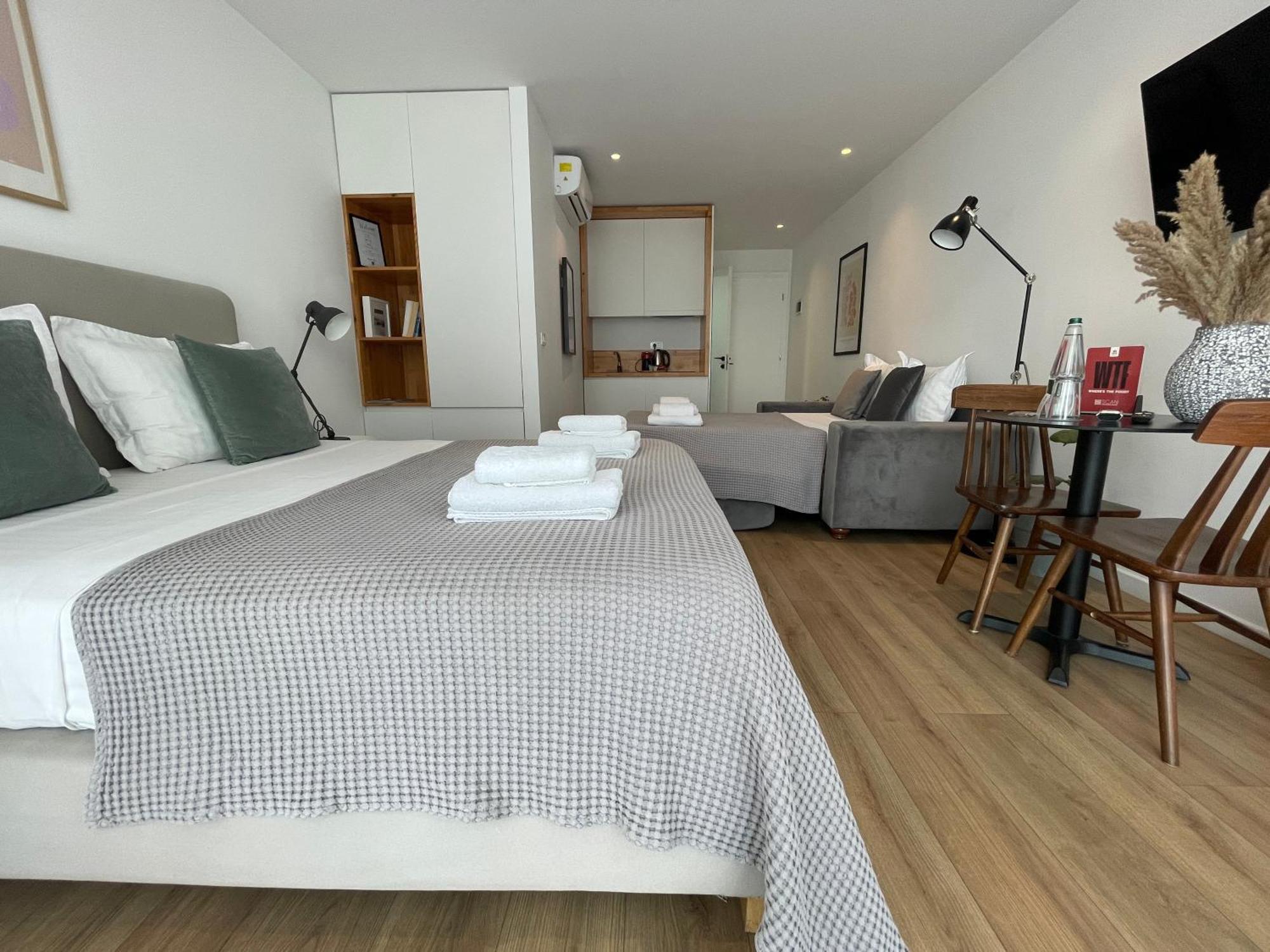 Rooftop Aparthotel